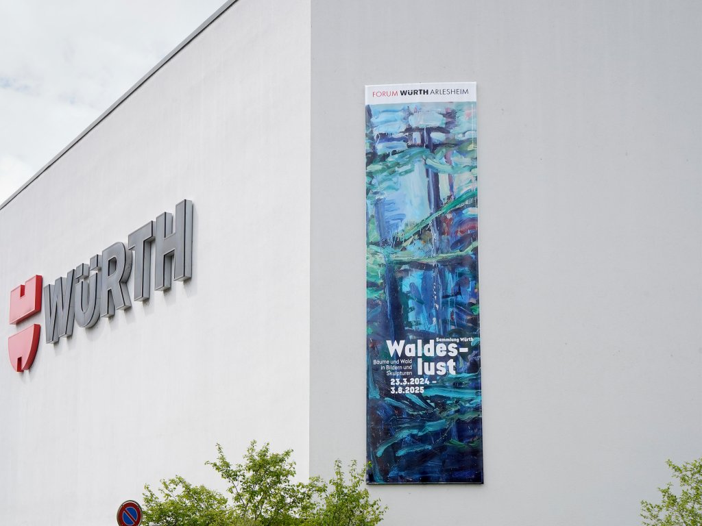 https://www.sarahweishaupt.ch/media/pages/home/ausstellung-waldeslust-forum-wuerth-fuer-typo-d/ec31ee327a-1723925378/img_0900.jpeg