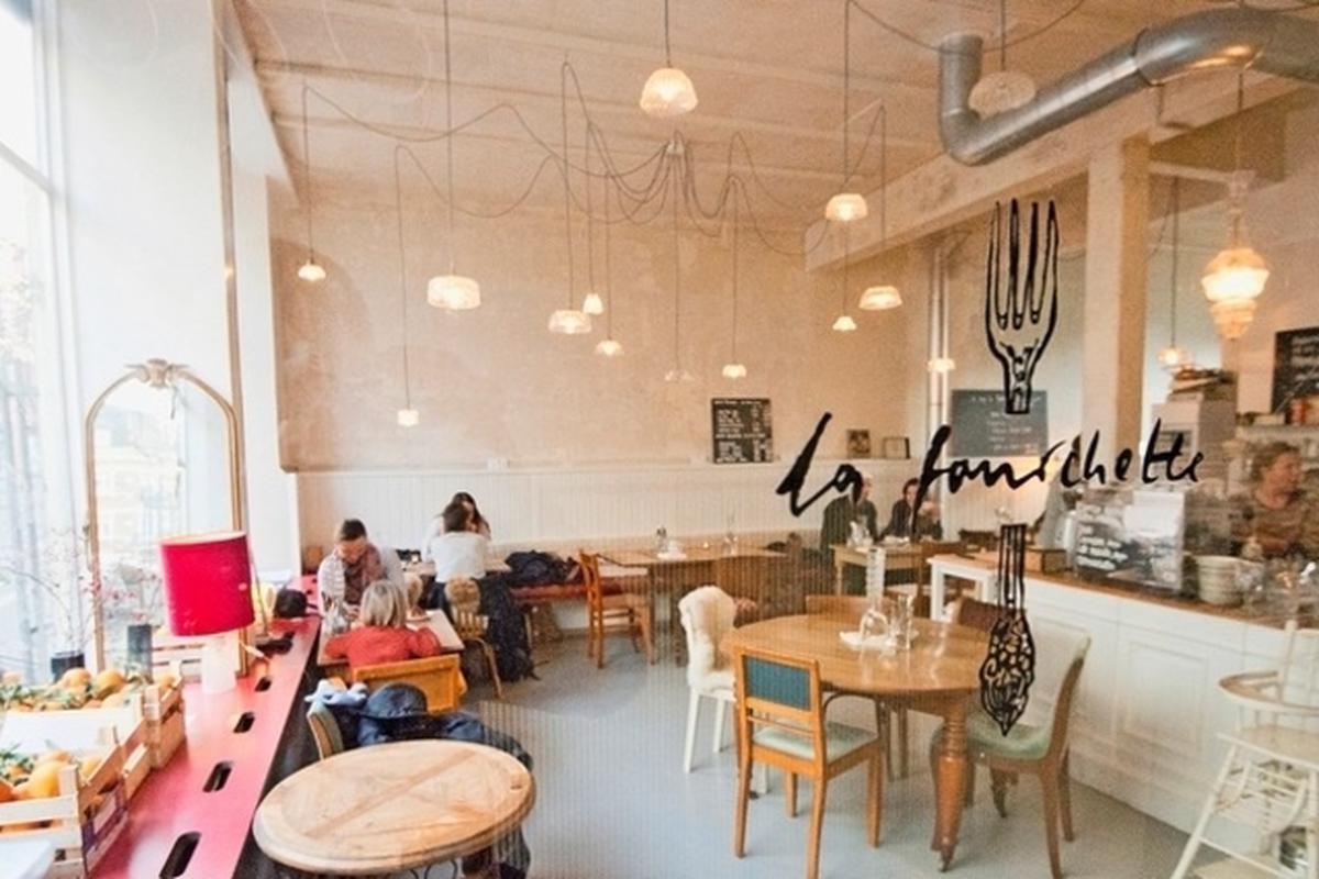 https://www.sarahweishaupt.ch/media/pages/home/erscheinungsbild-restaurant-la-fourchette/918aeaacb3-1625236585/8fpvbmfqk-z8sweor-p-vy.jpg